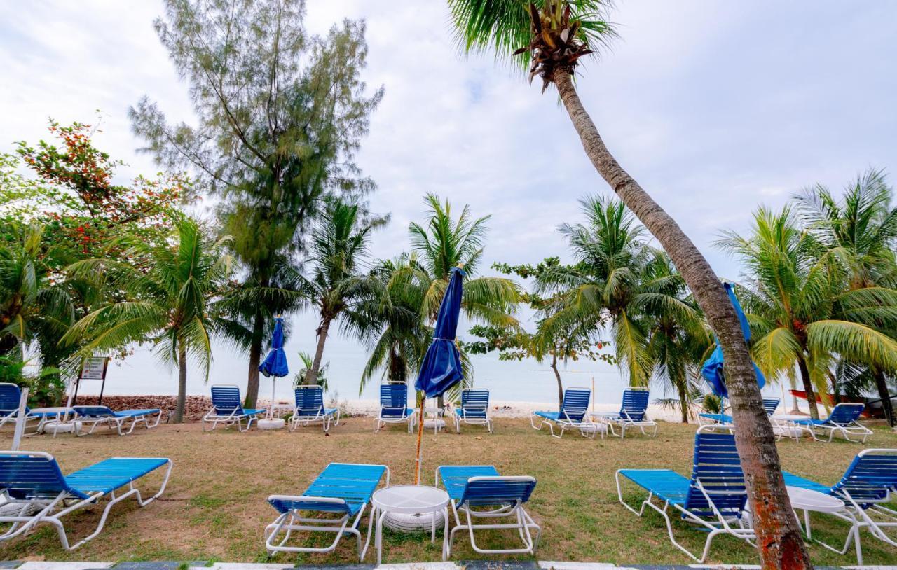 Romantic Couple Suite + Beach-Front Balcony ทานจุงบุงาห์ ภายนอก รูปภาพ