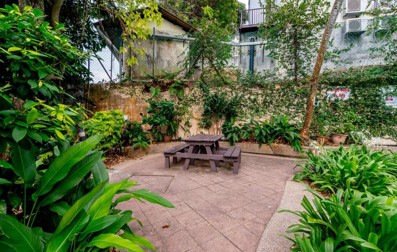 Romantic Couple Suite + Beach-Front Balcony ทานจุงบุงาห์ ภายนอก รูปภาพ