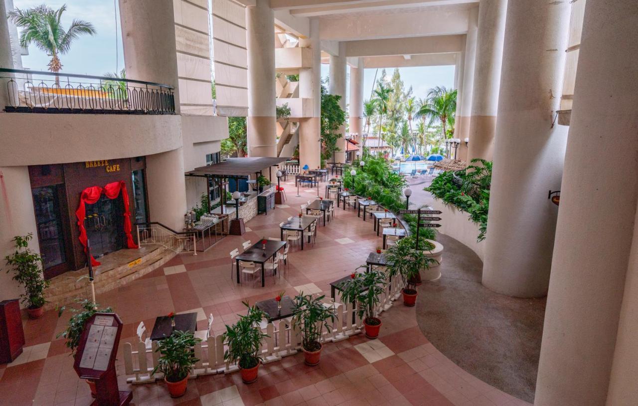 Romantic Couple Suite + Beach-Front Balcony ทานจุงบุงาห์ ภายนอก รูปภาพ