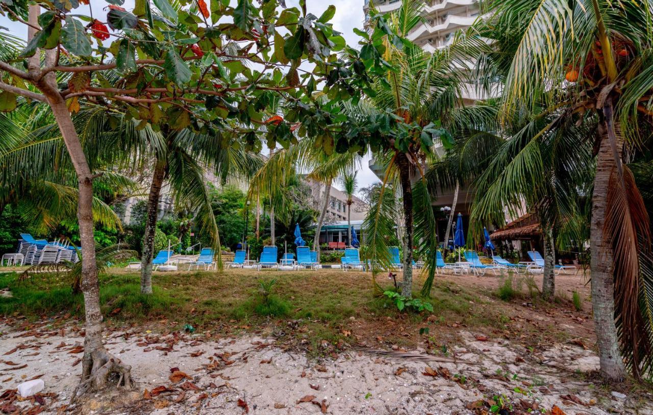 Romantic Couple Suite + Beach-Front Balcony ทานจุงบุงาห์ ภายนอก รูปภาพ