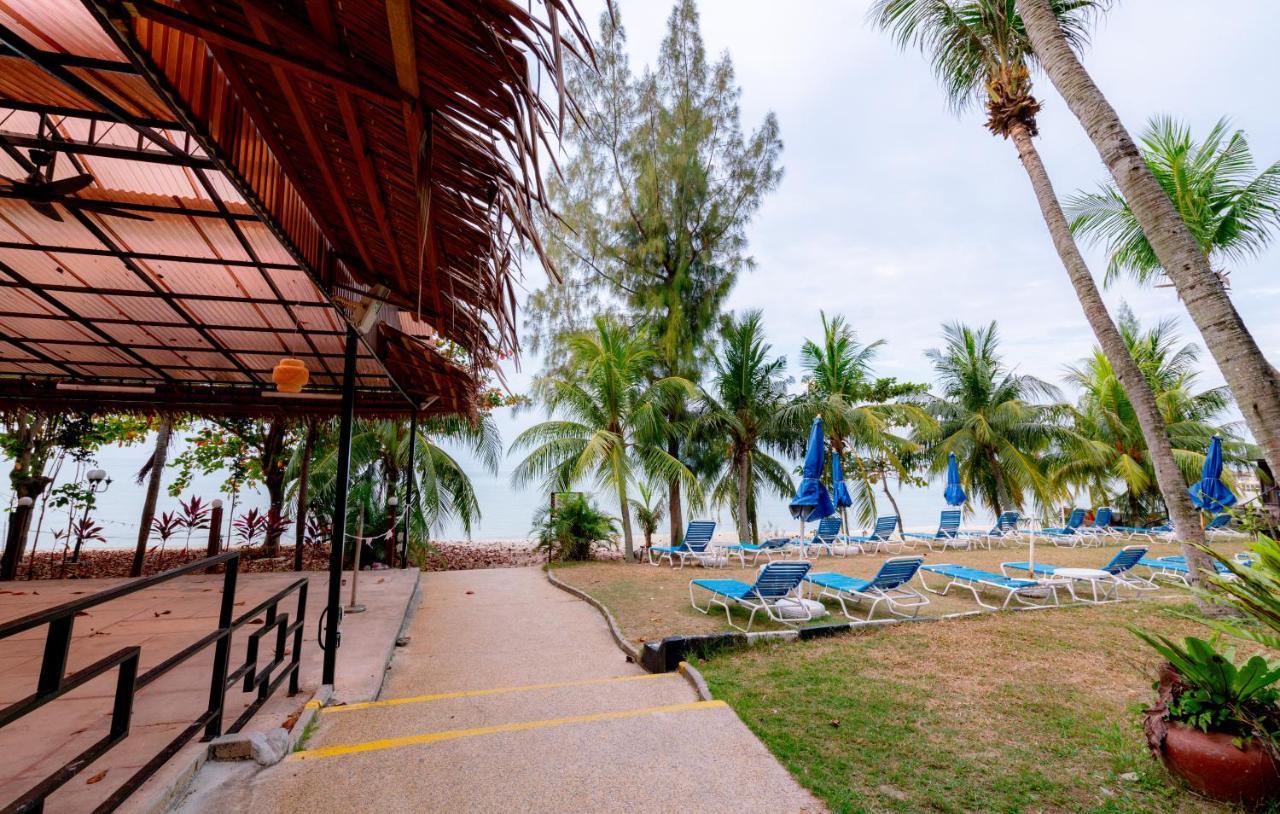 Romantic Couple Suite + Beach-Front Balcony ทานจุงบุงาห์ ภายนอก รูปภาพ